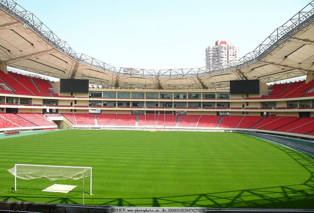 八万人足球场图片
